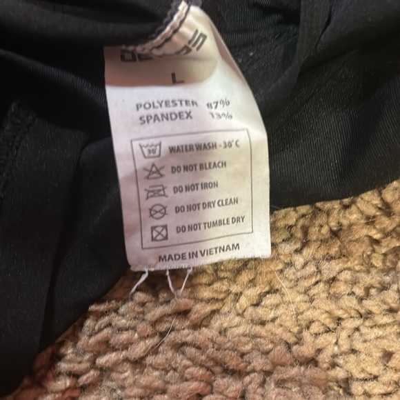 Men’s workout shirt - Picture 2 of 2